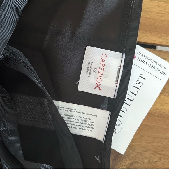 Capezio black mesh wrap dance skirt - Picture 2 of 6